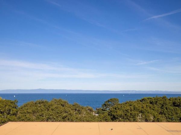 311 Lighthouse, Pacific Grove, CA 93950