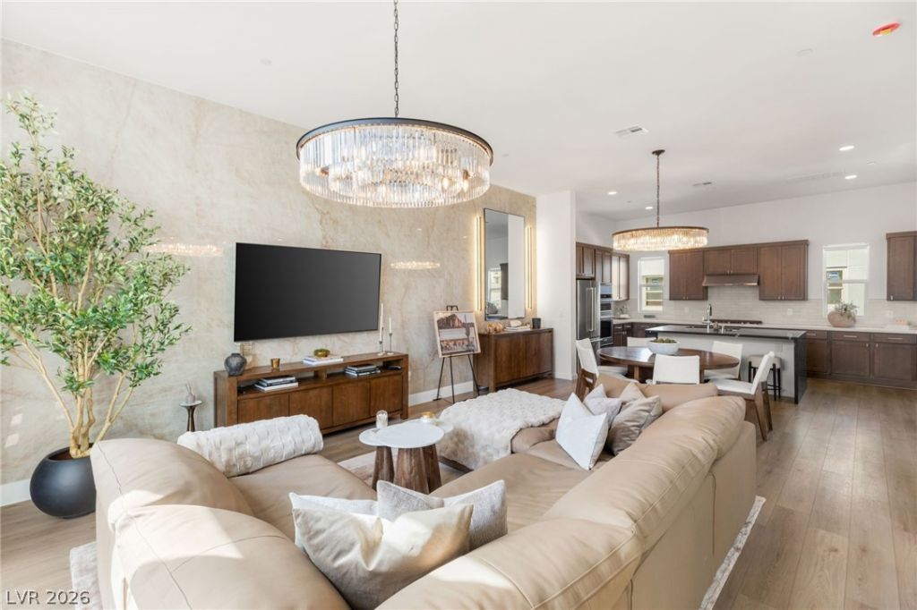 664 Fortis Creek Street, Las Vegas, NV 89138 Main Photo