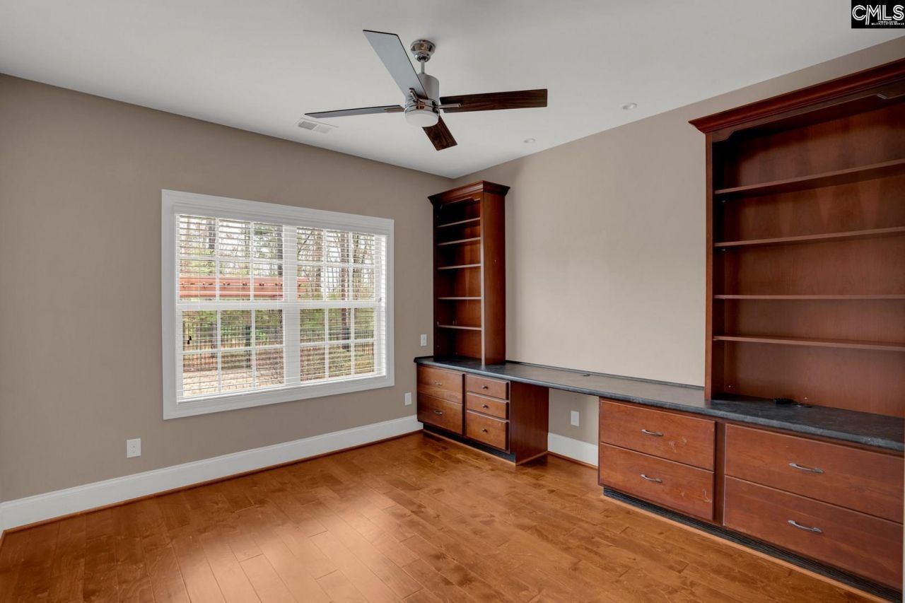 209 Regatta Forest Drive Photo 32