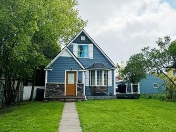 813 Augusta ST, Sault Ste Marie, MI 49783
