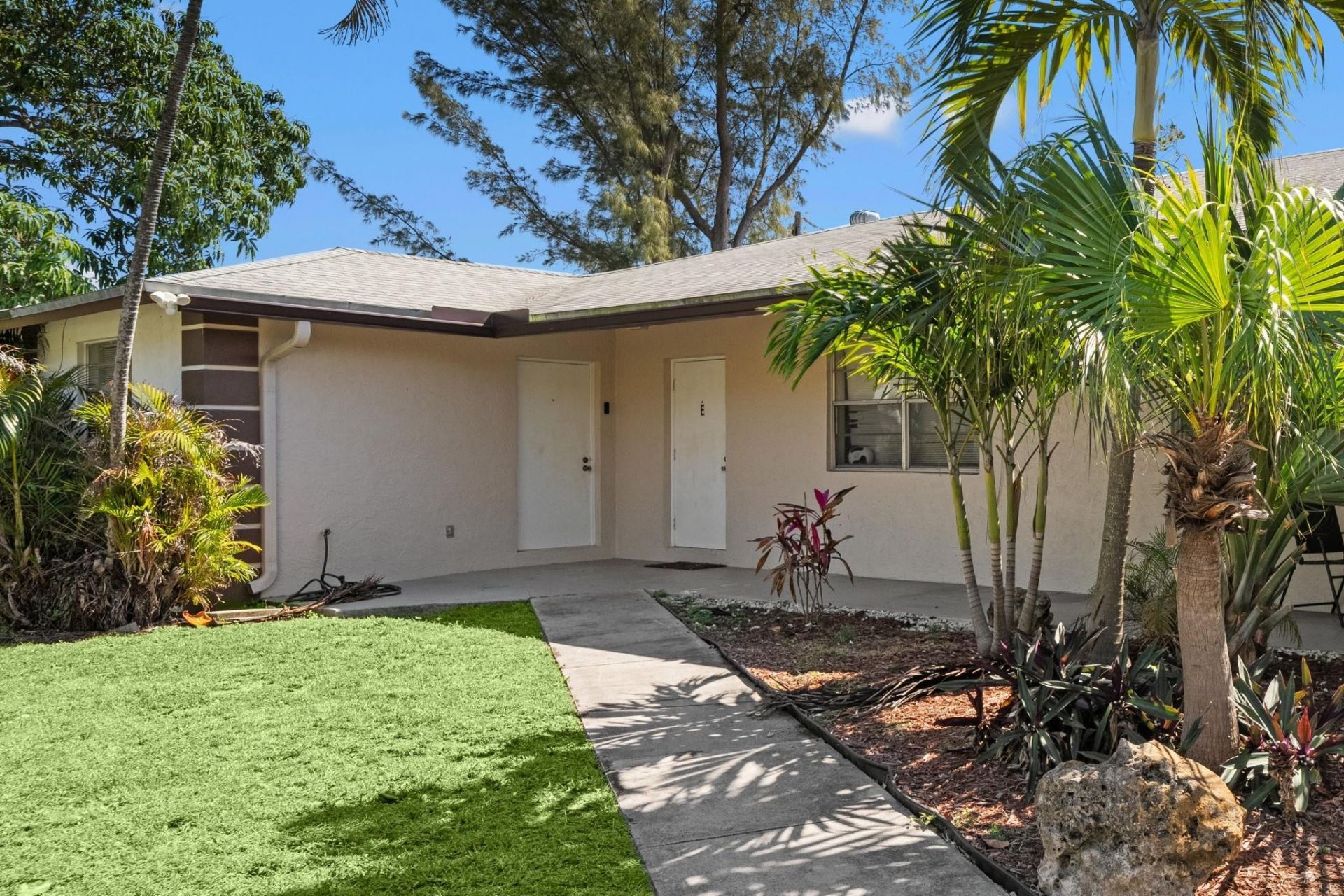 400 NE 2nd Street, Boynton Beach, FL 33435 Photo