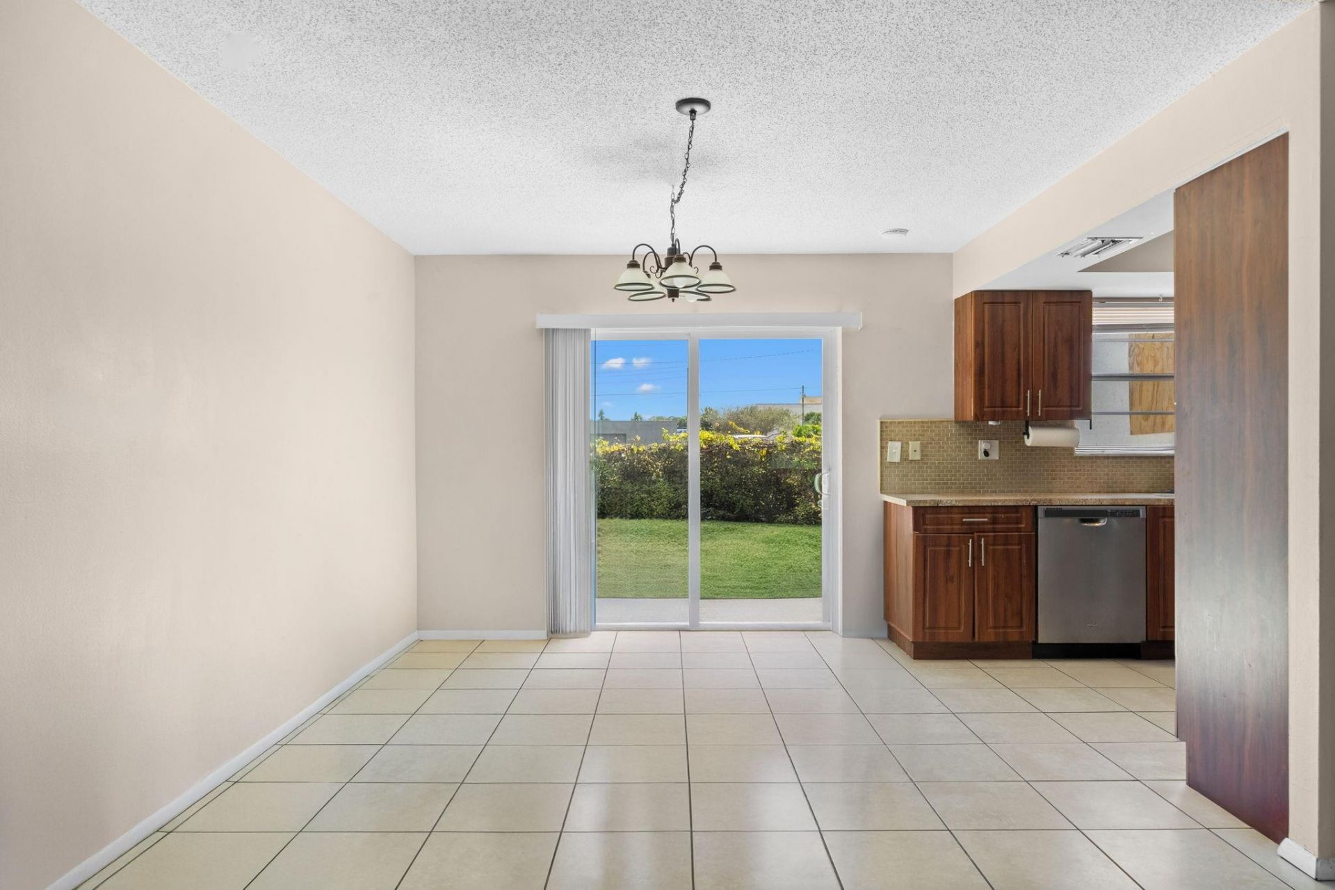 400 NE 2nd Street, Boynton Beach, FL 33435 Photo