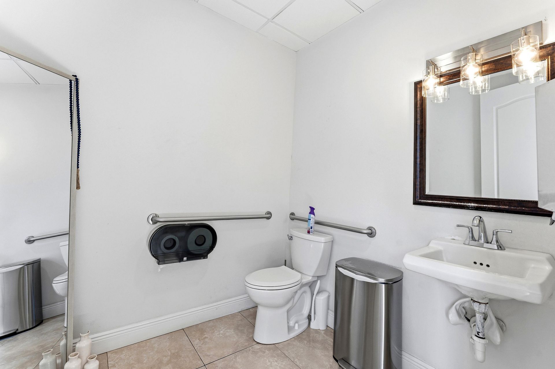 250 SW Monterey Road, Stuart, FL 34994 Photo