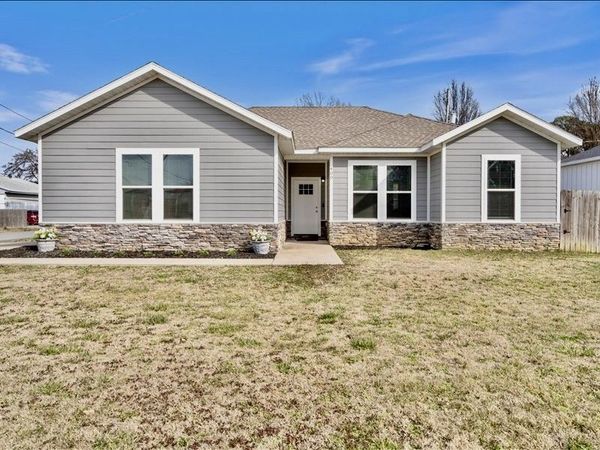 400 S Carter Avenue , Lincoln, AR 72744
