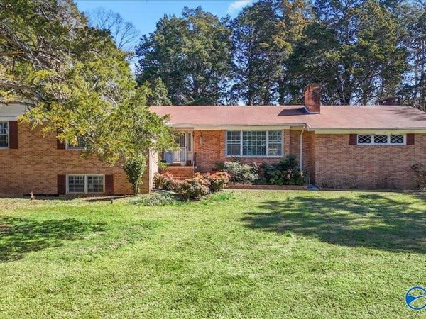 8511 Valley View Drive, Huntsville, AL 35802