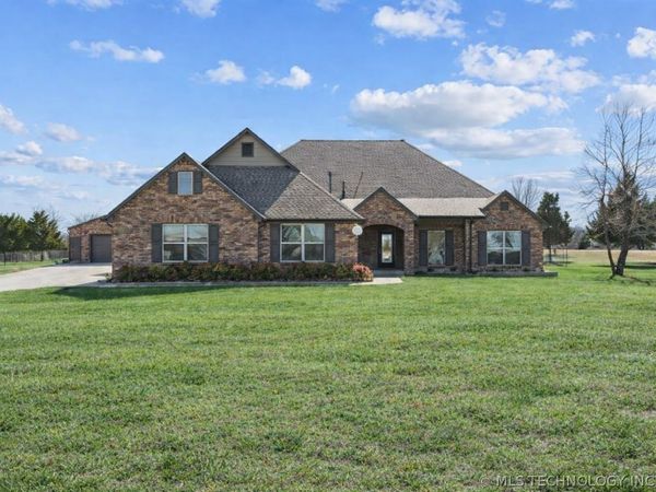 3398 E 426 Road, Oologah, OK 74053