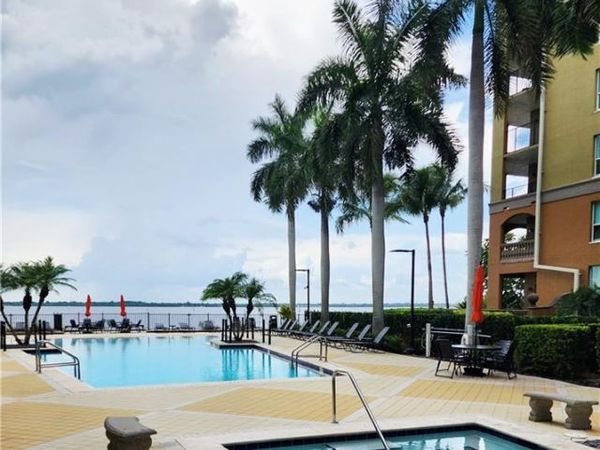 2825 Palm Beach BLVD, Unit 416, FORT MYERS, FL 33916