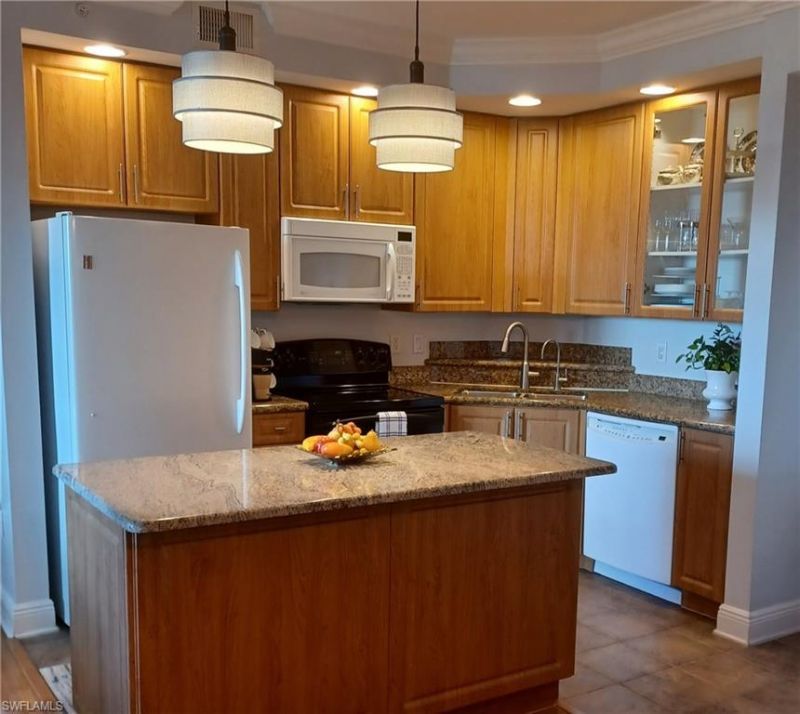 2825 Palm Beach Blvd, Unit 416, Fort Myers, FL 33916 Photo