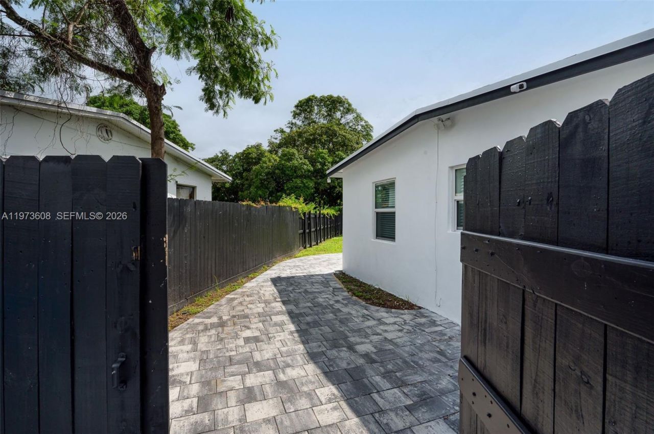 272 NW 31st Ave , Fort Lauderdale, FL 33311 Photo