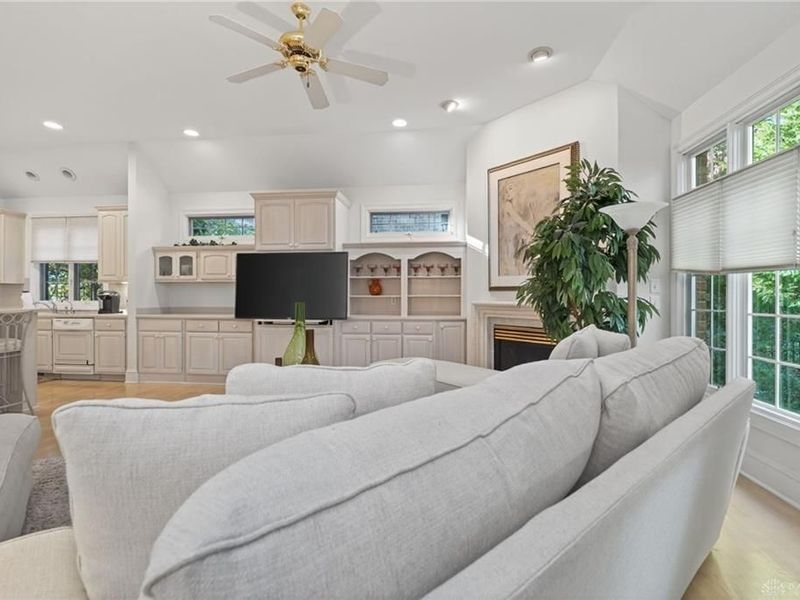 314 Rue Marseille, Dayton, OH 45429 Photo 11