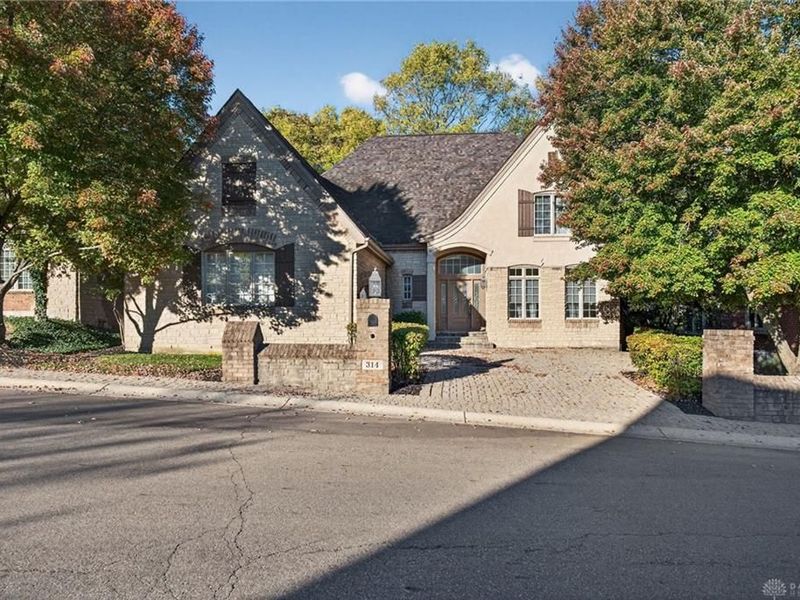 314 Rue Marseille, Dayton, OH 45429 Photo 2