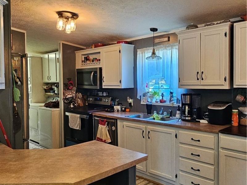 2524 Sycamore Lane, Stockport, OH 43787 Photo 10