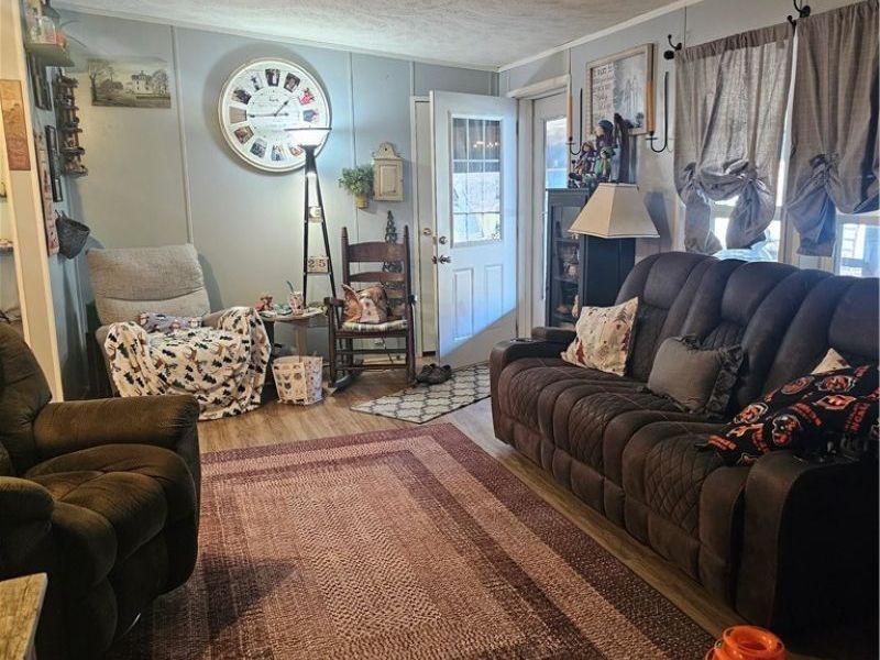 2524 Sycamore Lane, Stockport, OH 43787 Photo 9