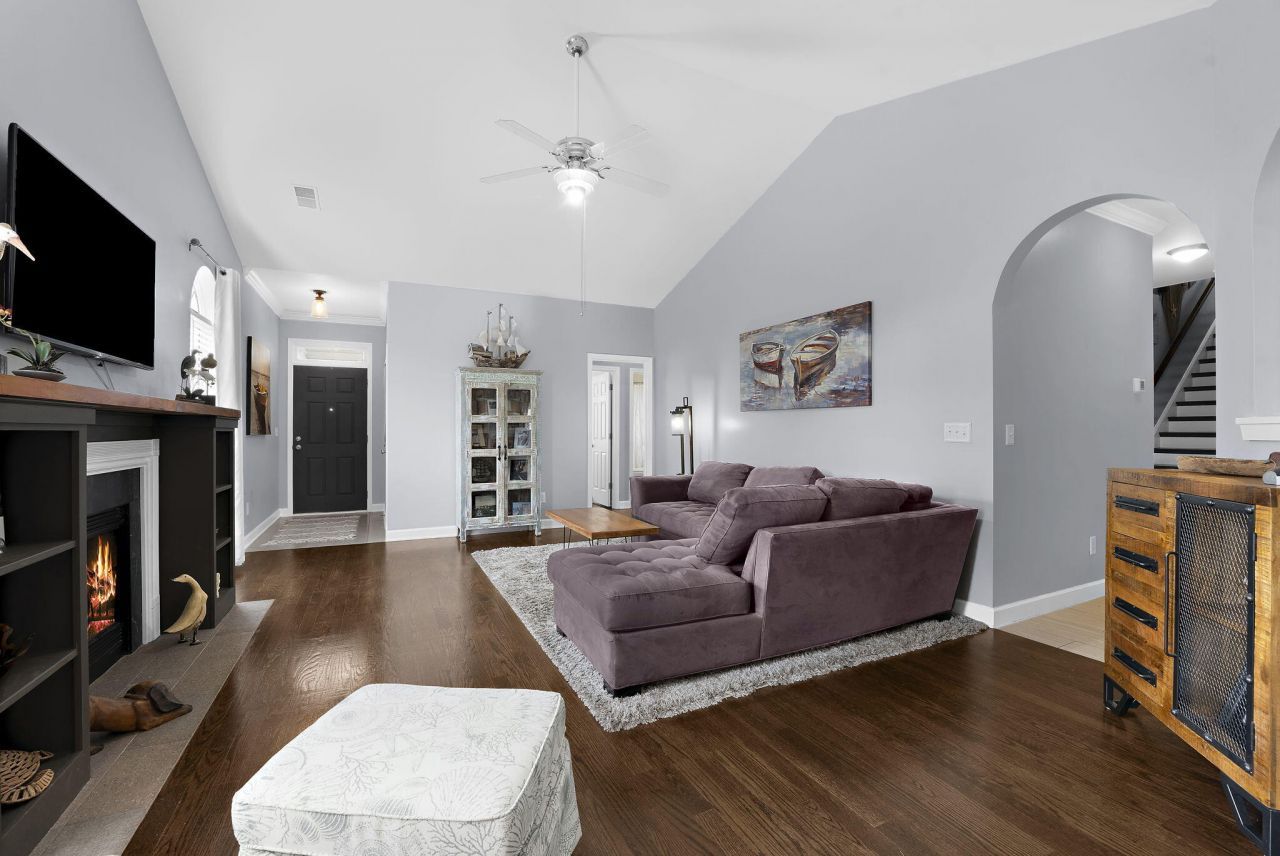 1553 Sweet Myrtle Circle Photo 9