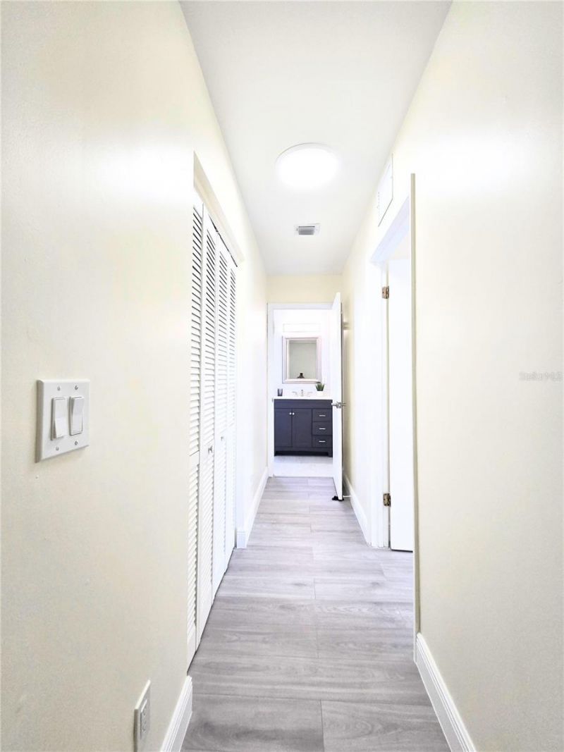 6221 NW 37 Th Terrace , Virginia Gardens, FL 33166 Photo