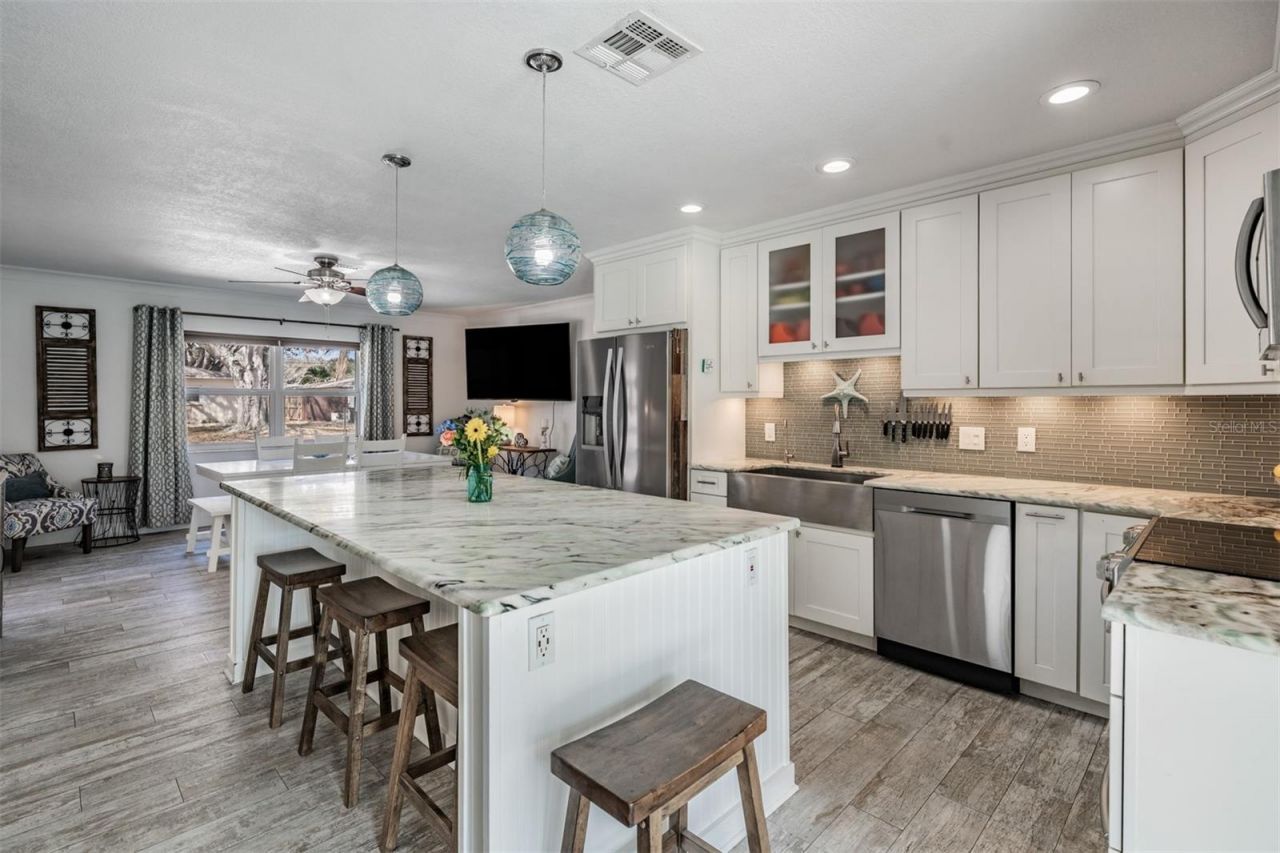 3766 24th Avenue N, Saint Petersburg, FL 33713 Photo