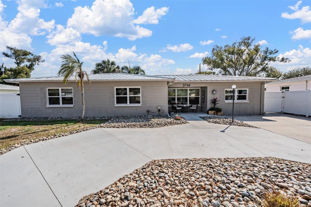 3766 24th Avenue N, Saint Petersburg, FL 33713 Photo