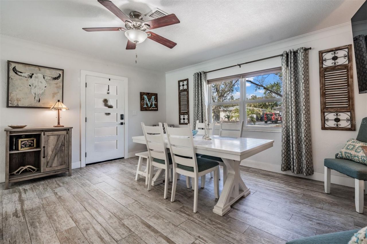 3766 24th Avenue N, Saint Petersburg, FL 33713 Photo