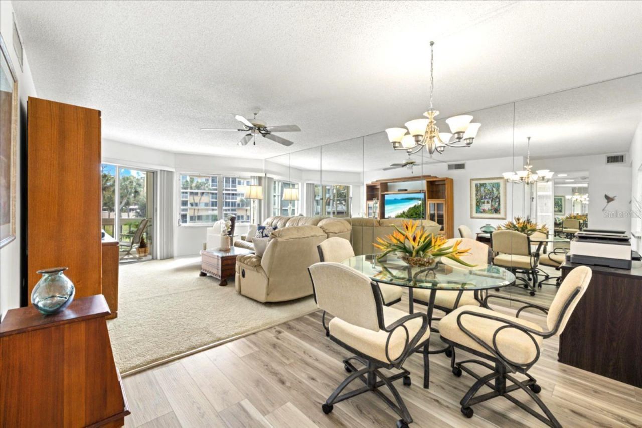 1300 N Portofino Drive, Unit S206, Sarasota, FL 34242 Photo