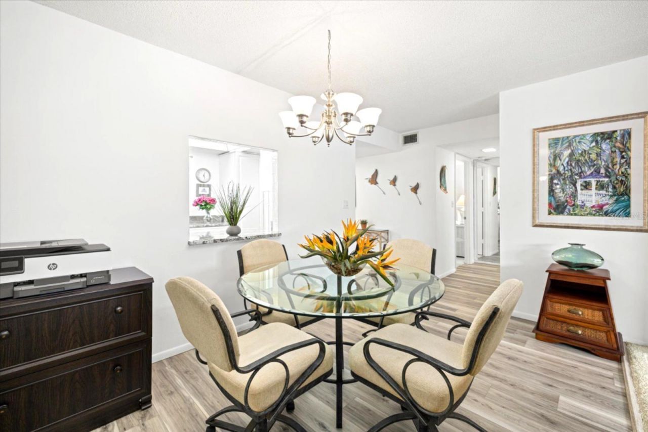 1300 N Portofino Drive, Unit S206, Sarasota, FL 34242 Photo