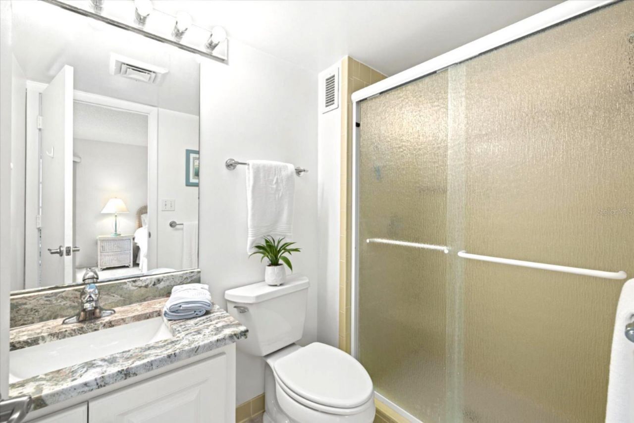 1300 N Portofino Drive, Unit S206, Sarasota, FL 34242 Photo