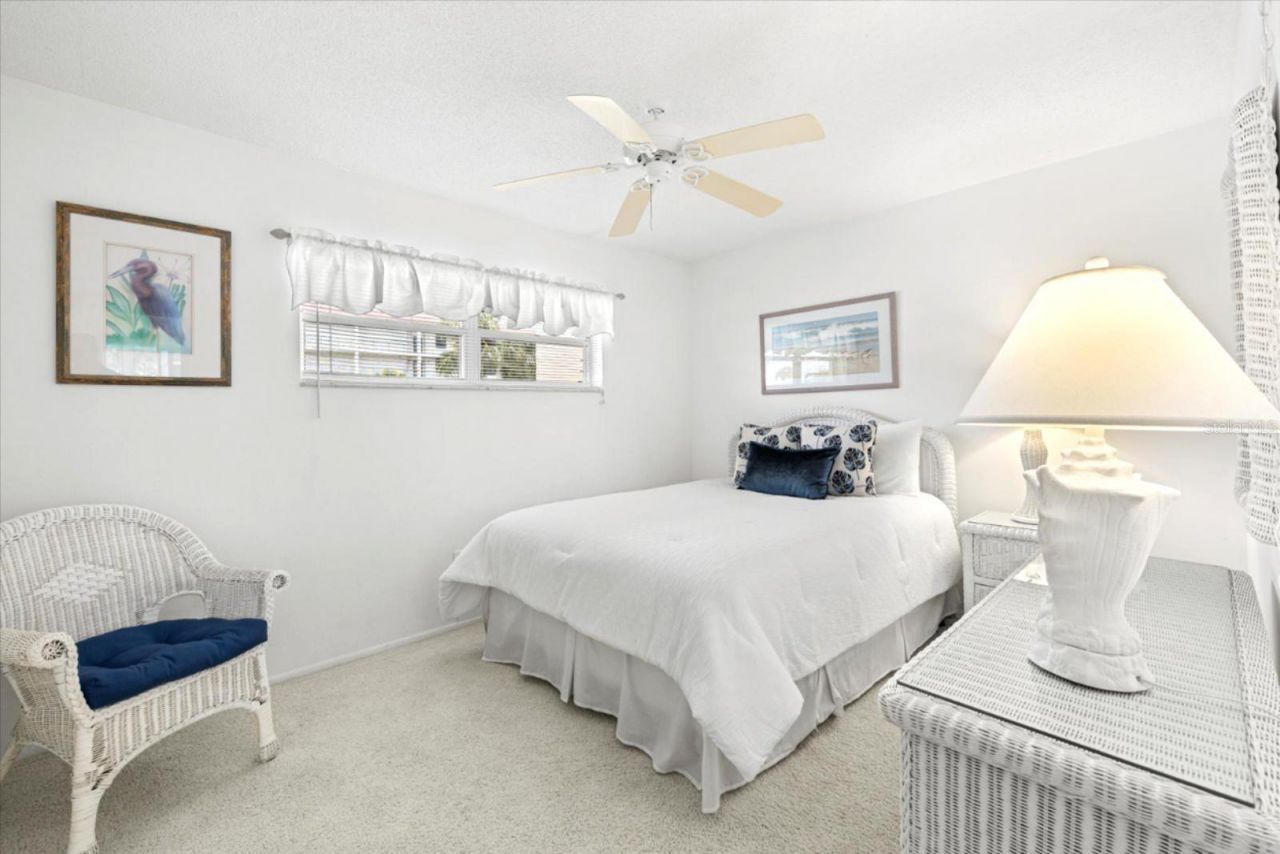 1300 N Portofino Drive, Unit S206, Sarasota, FL 34242 Photo