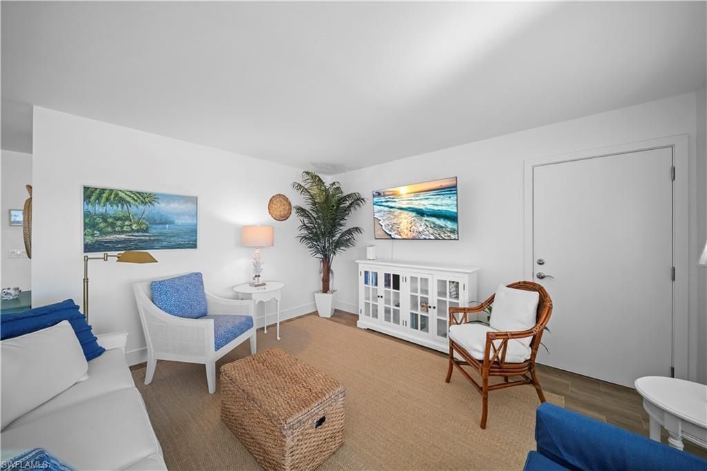 2850 Gulf Shore Blvd N, Unit 108, Naples, FL 34103 Photo