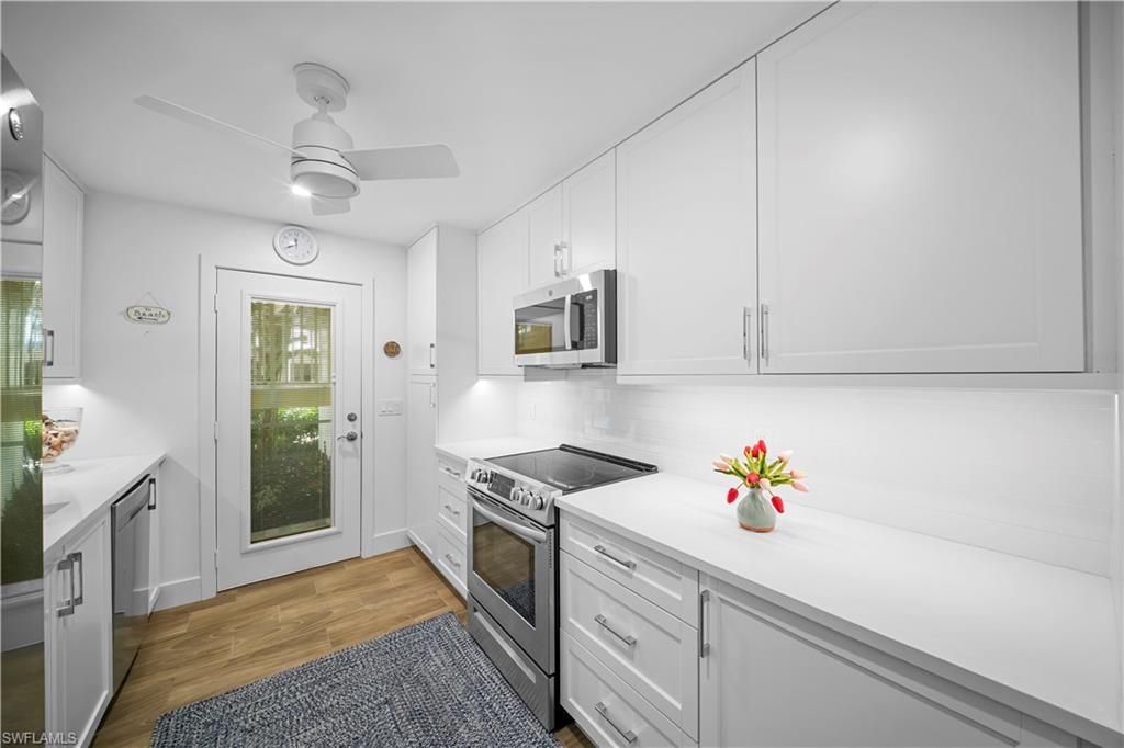 2850 Gulf Shore Blvd N, Unit 108, Naples, FL 34103 Photo