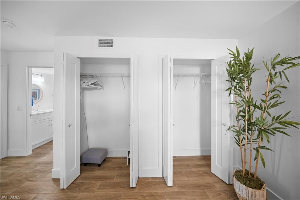 2850 Gulf Shore Blvd N, Unit 108, Naples, FL 34103 Photo