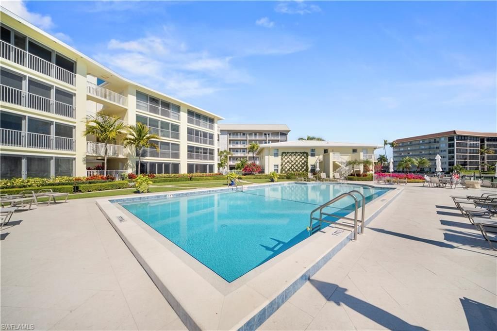 2850 Gulf Shore Blvd N, Unit 108, Naples, FL 34103 Photo