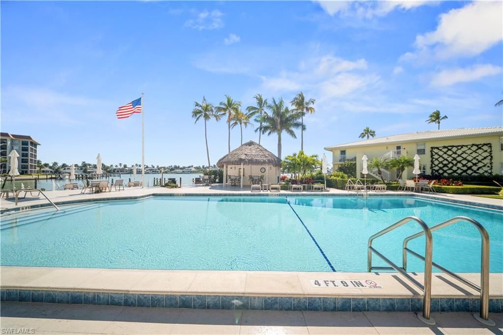 2850 Gulf Shore Blvd N, Unit 108, Naples, FL 34103 Photo