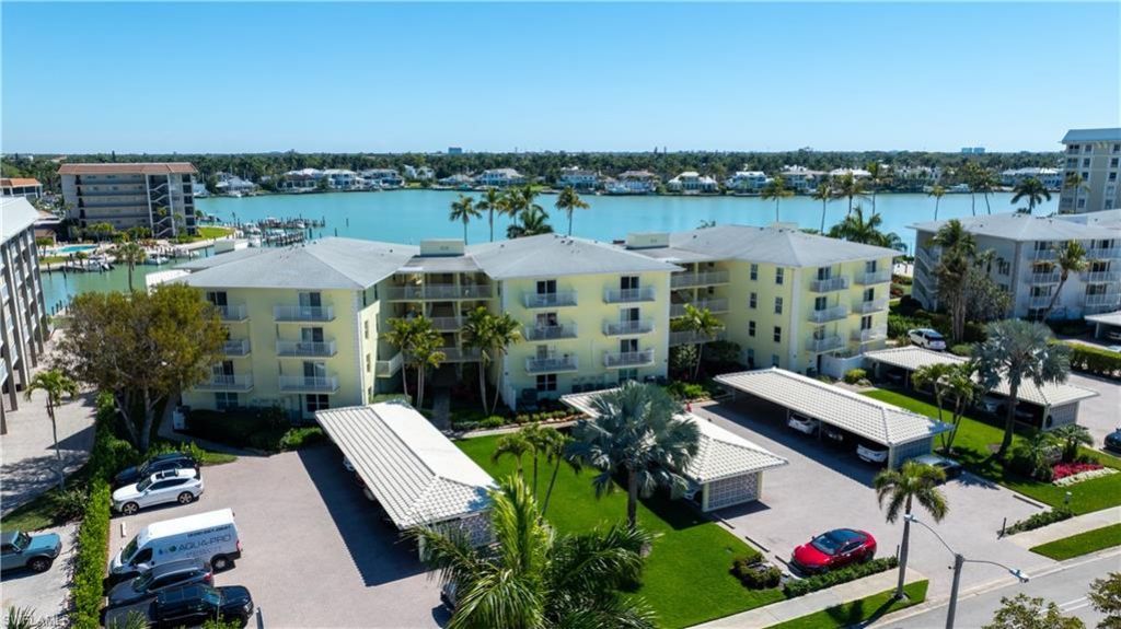 2850 Gulf Shore Blvd N, Unit 108, Naples, FL 34103 Photo