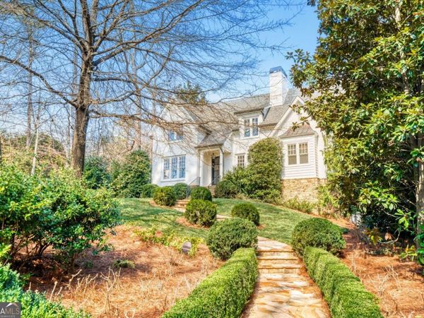 8 W Wieuca Road NE, Atlanta, GA 30342