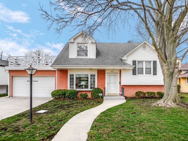 1604 S Greenwood Avenue, Park Ridge, IL 60068