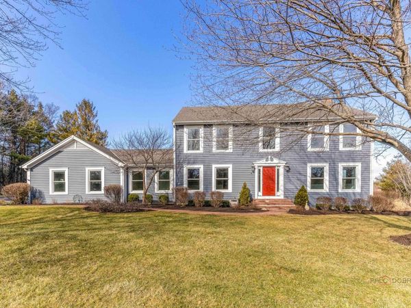 6785 W Creekside Drive, Long Grove, IL 60047