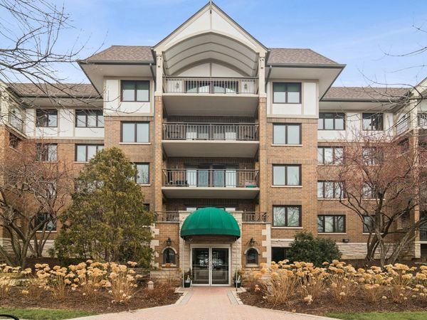 5 S Pine Street , Unit 506B, Mount Prospect, IL 60056