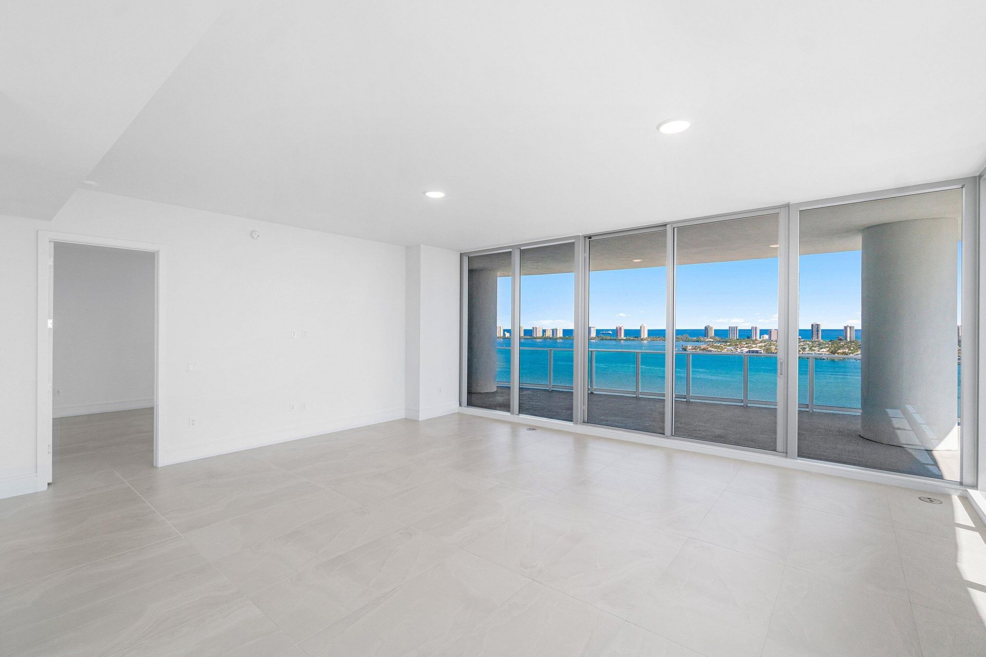 220 Lake Shore Drive, Unit 2012, Lake Park, FL 33403 Photo