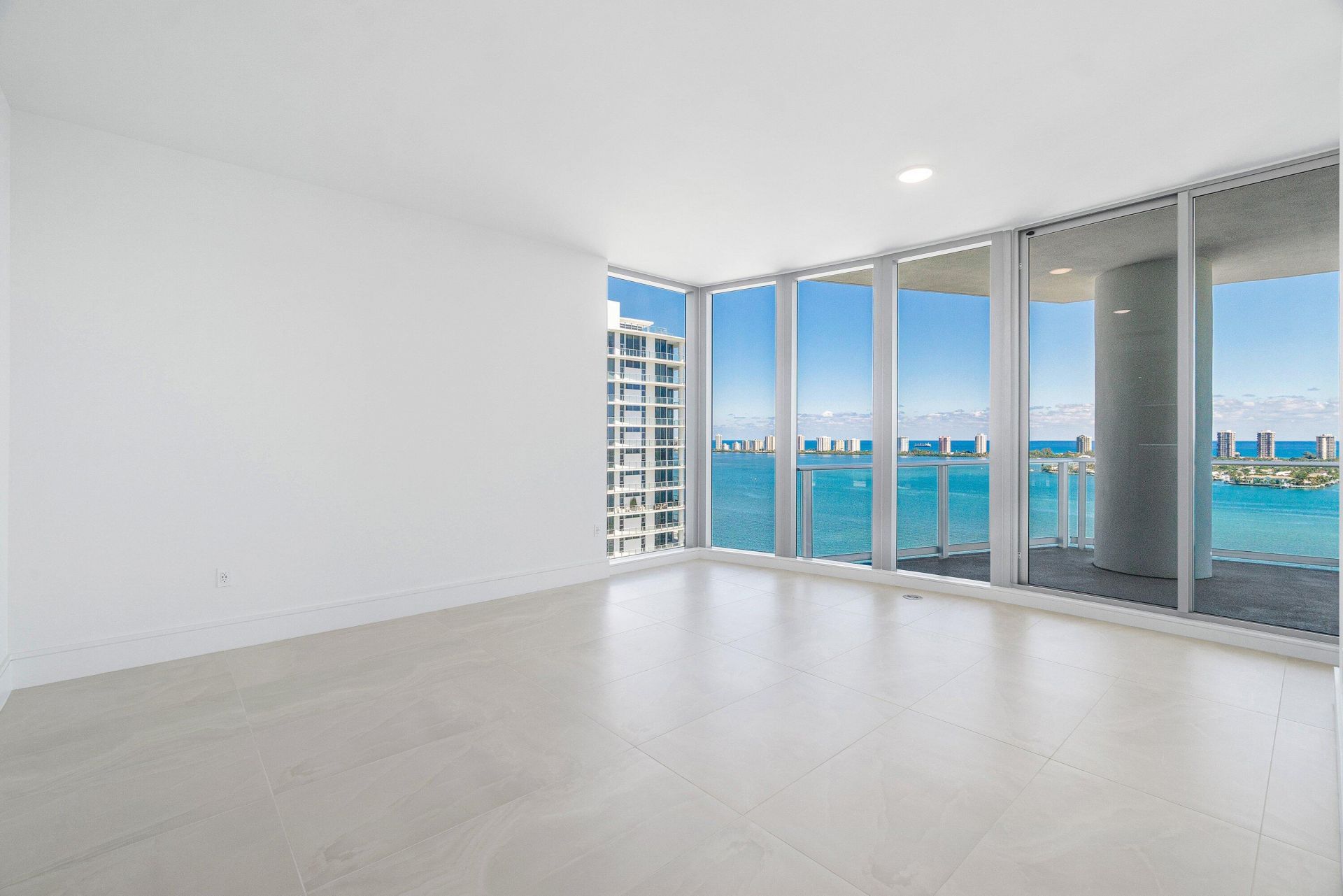 220 Lake Shore Drive, Unit 2012, Lake Park, FL 33403 Photo