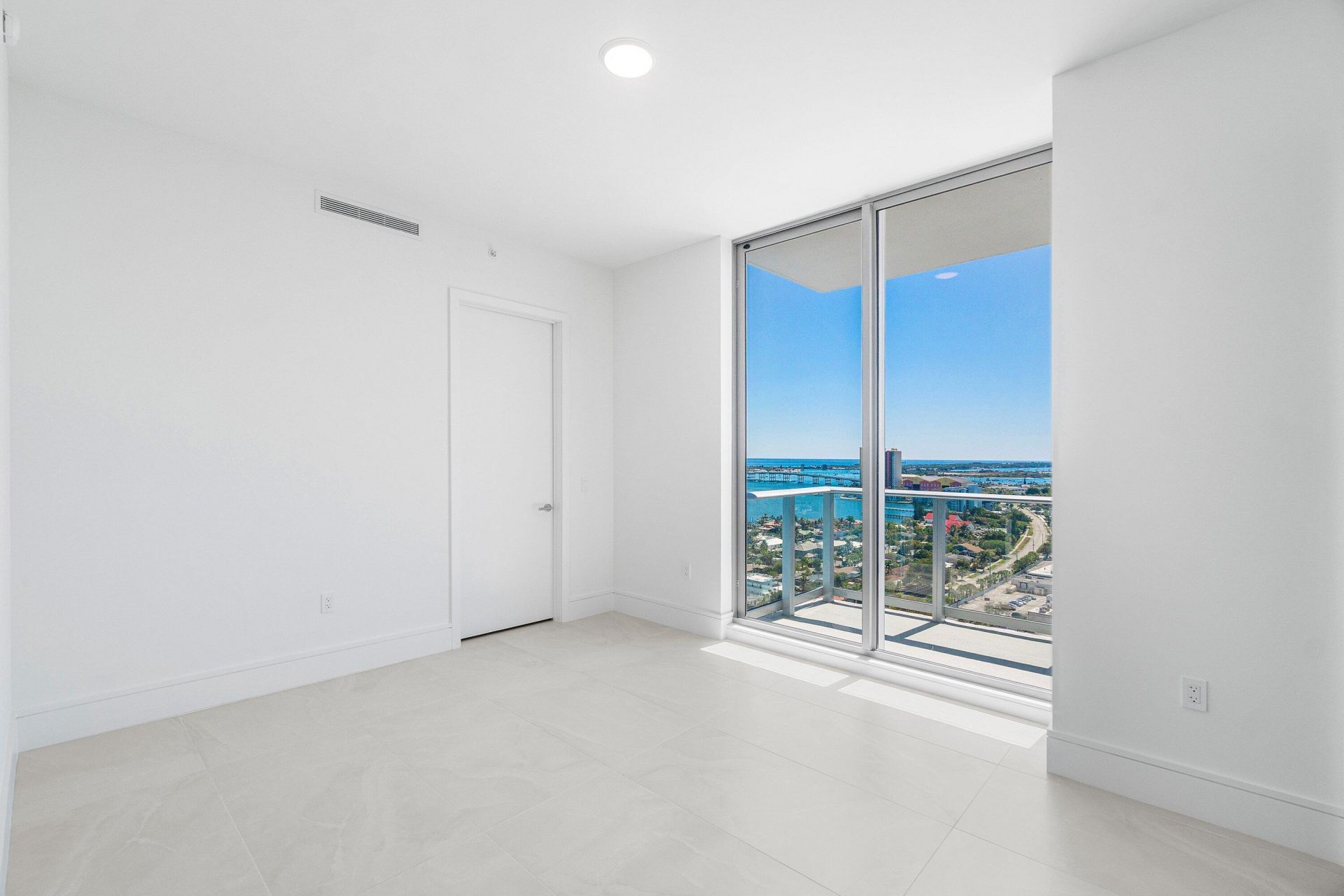 220 Lake Shore Drive, Unit 2012, Lake Park, FL 33403 Photo