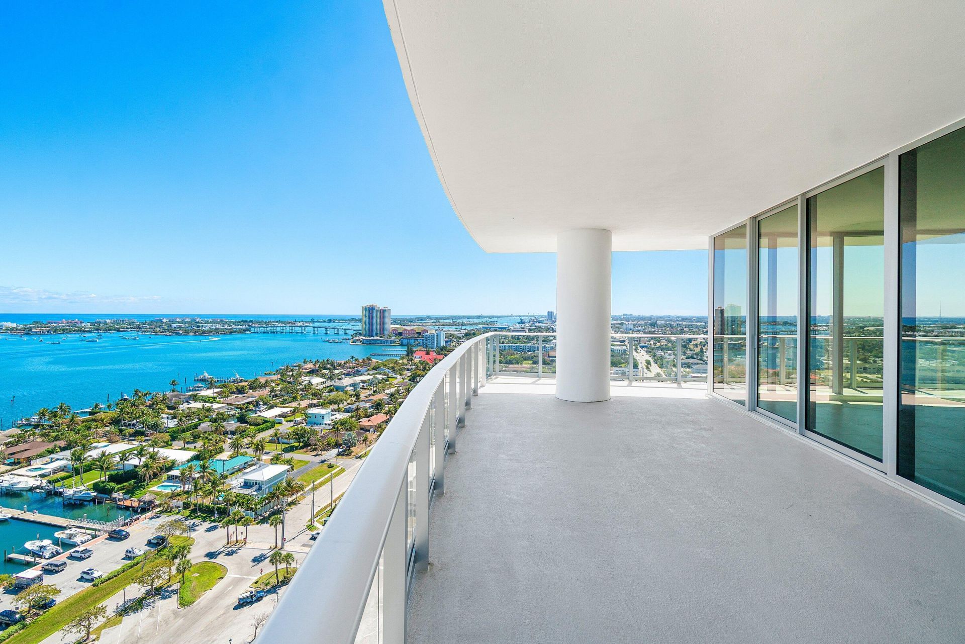 220 Lake Shore Drive, Unit 2012, Lake Park, FL 33403 Photo