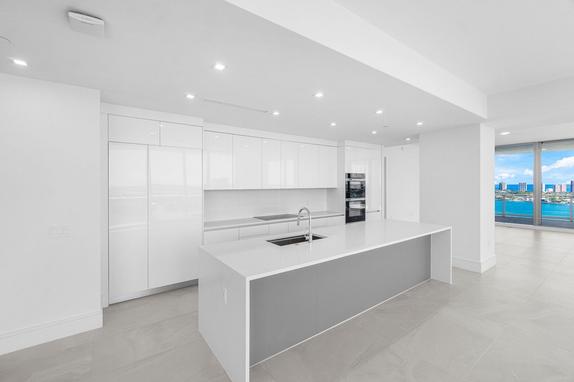 220 Lake Shore Drive, Unit 2012, Lake Park, FL 33403 Photo