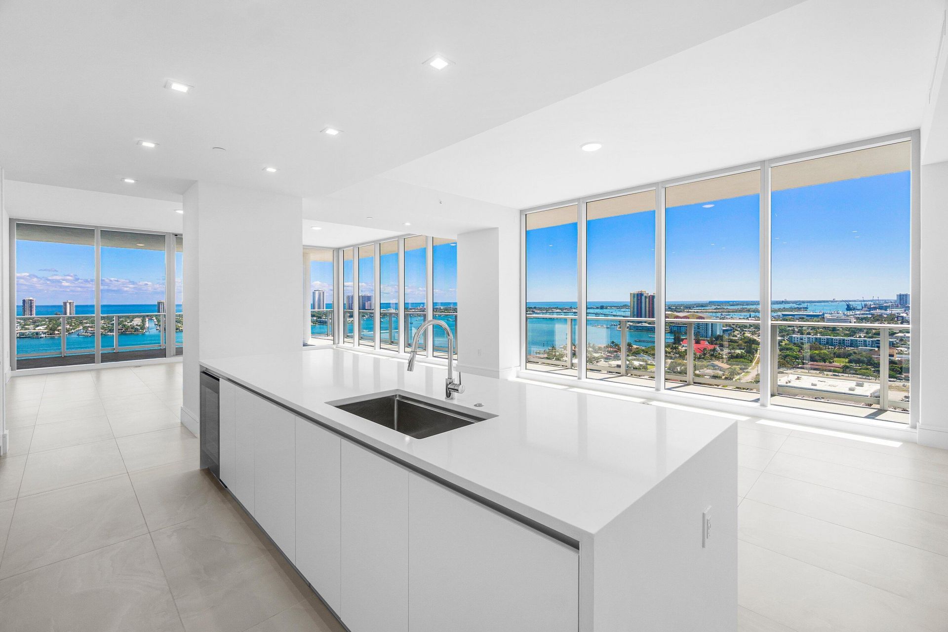 220 Lake Shore Drive, Unit 2012, Lake Park, FL 33403 Photo