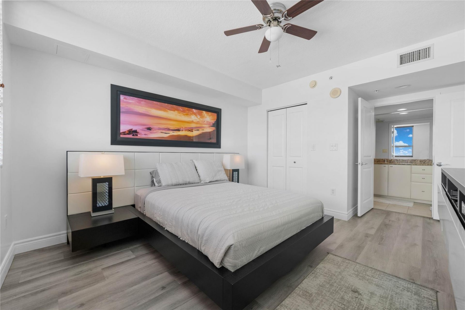 610 W Las Olas Boulevard, Unit 1514N, Fort Lauderdale, FL 33312 Photo