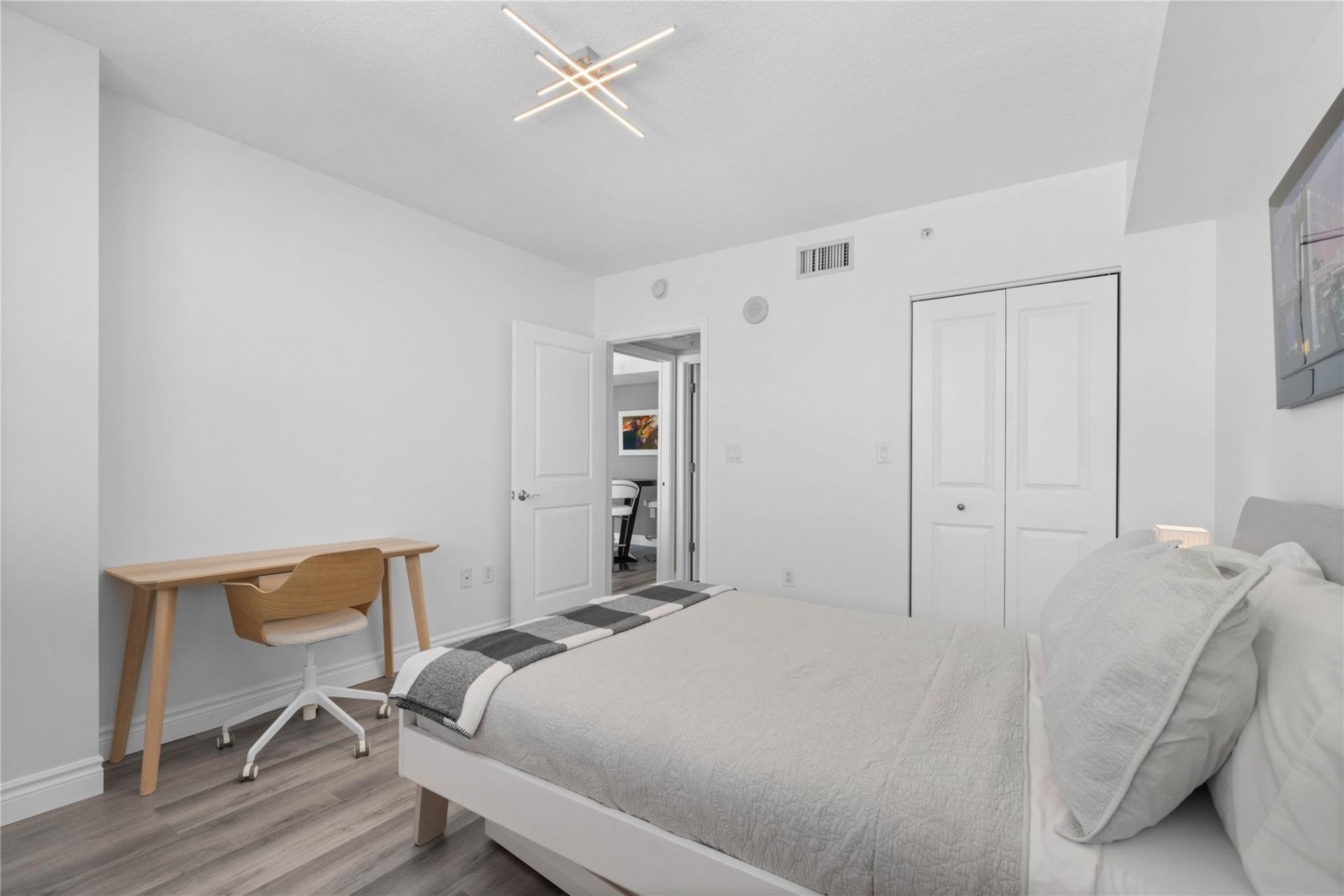 610 W Las Olas Boulevard, Unit 1514N, Fort Lauderdale, FL 33312 Photo