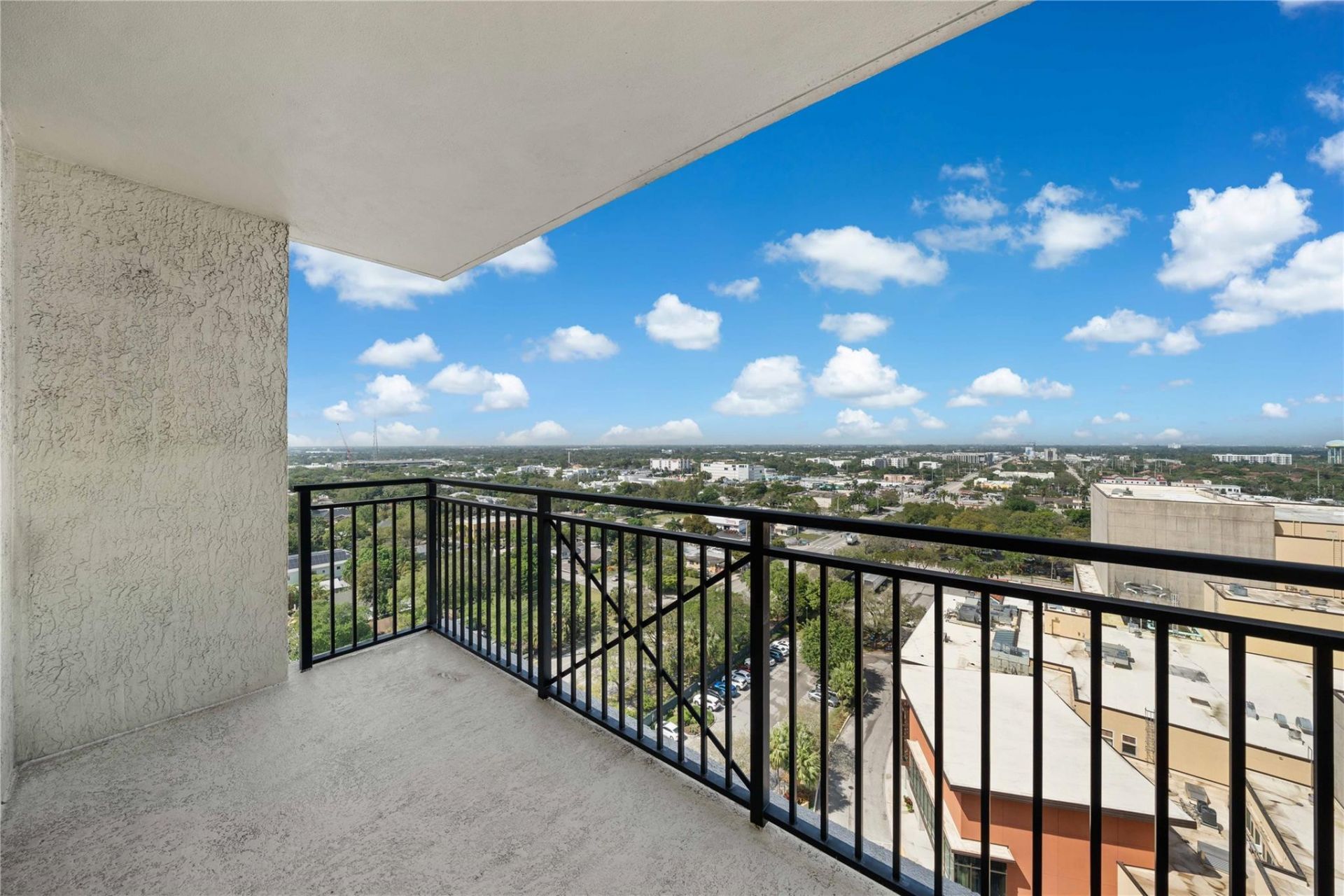 610 W Las Olas Boulevard, Unit 1514N, Fort Lauderdale, FL 33312 Photo