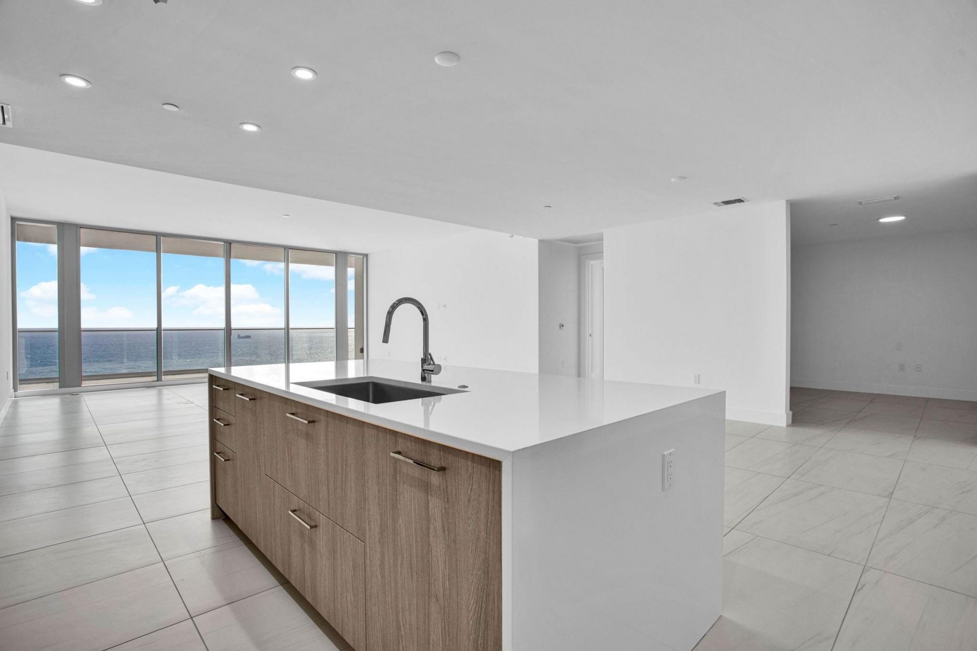 153 N Seabreeze Boulevard, Unit 2501-S, Fort Lauderdale, FL 33304 Photo