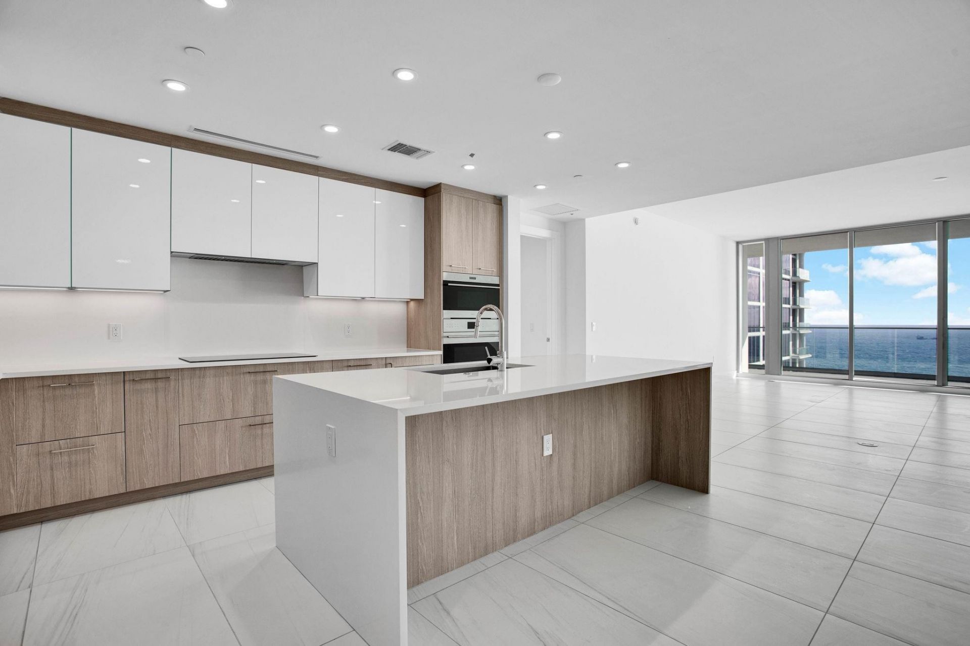 153 N Seabreeze Boulevard, Unit 2501-S, Fort Lauderdale, FL 33304 Photo