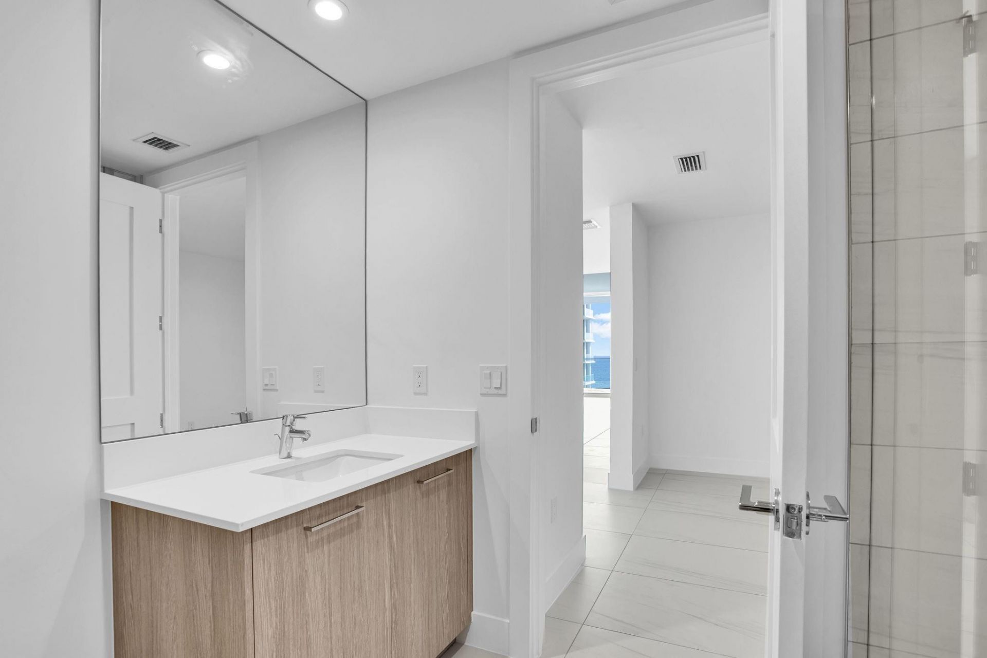 153 N Seabreeze Boulevard, Unit 2501-S, Fort Lauderdale, FL 33304 Photo