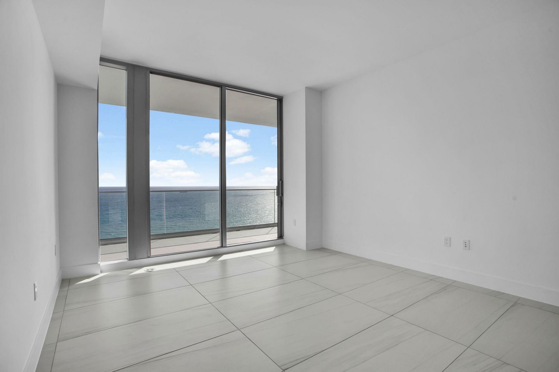 153 N Seabreeze Boulevard, Unit 2501-S, Fort Lauderdale, FL 33304 Photo