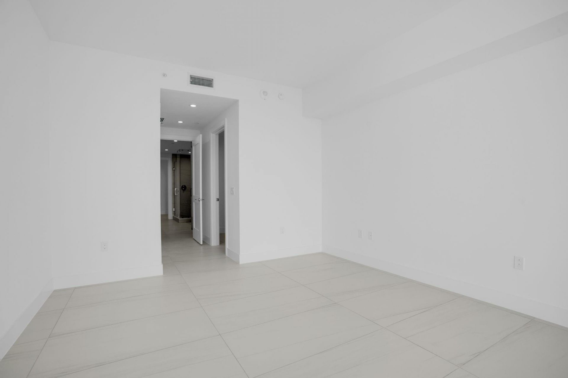 153 N Seabreeze Boulevard, Unit 2501-S, Fort Lauderdale, FL 33304 Photo